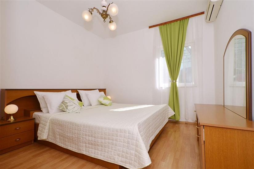 Apartment A1, for 6 persons