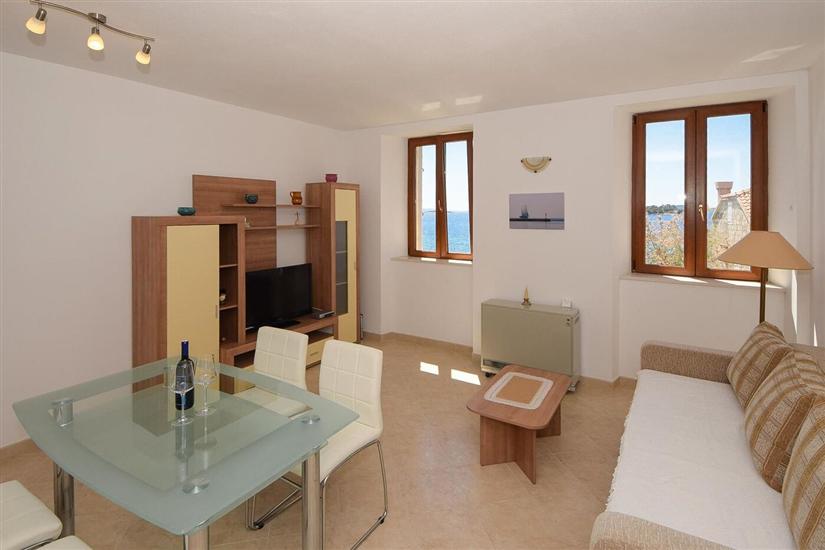 Apartment A2, for 5 persons