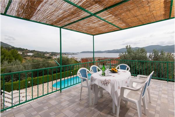 Kuća K1, za 10 osoba/e