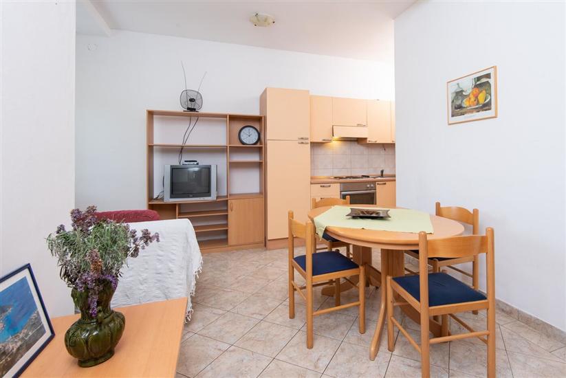 Apartment A2, for 4 persons