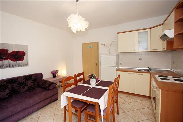Apartment A6, for 5 persons