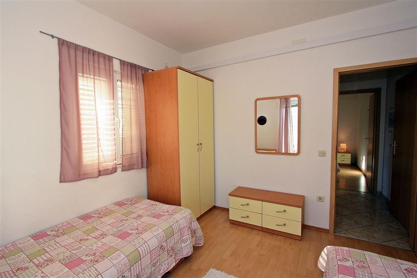 Apartment A6, for 5 persons