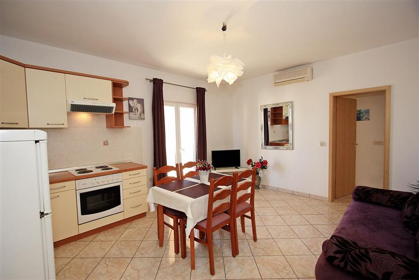 Apartment A6, for 5 persons