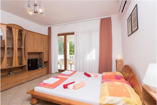 Apartment A1, for 4 persons