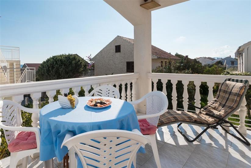 Apartment A2, for 4 persons