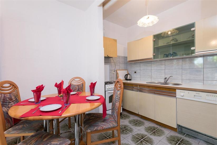 Apartment A4, for 4 persons