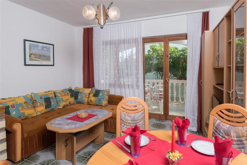 Apartment A4, for 4 persons