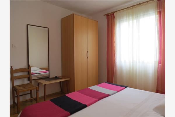 Apartment A4, for 4 persons