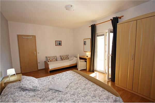Apartment A5, for 4 persons
