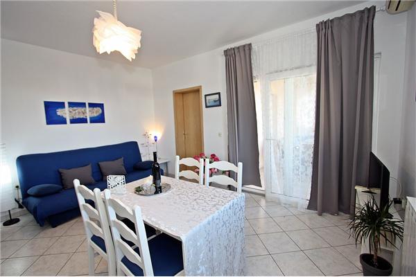Apartment A4, for 6 persons