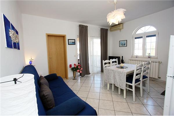 Apartment A4, for 6 persons