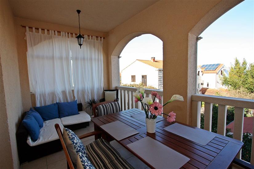 Apartment A4, for 6 persons