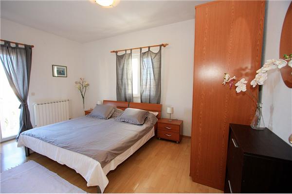Apartment A4, for 6 persons