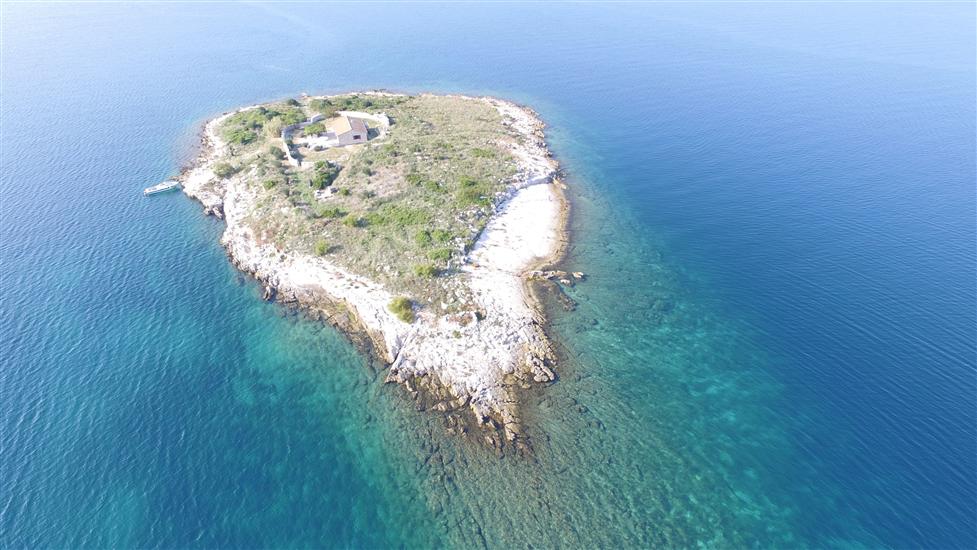 House Island just for You- Ravna Sika