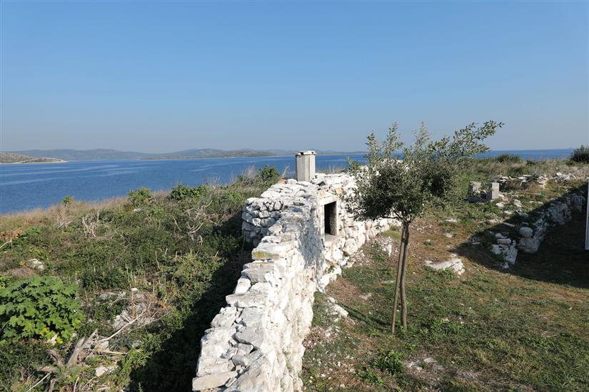 House Island just for You- Ravna Sika