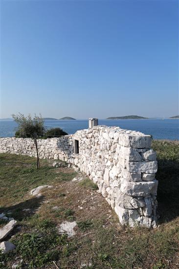 House Island just for You- Ravna Sika