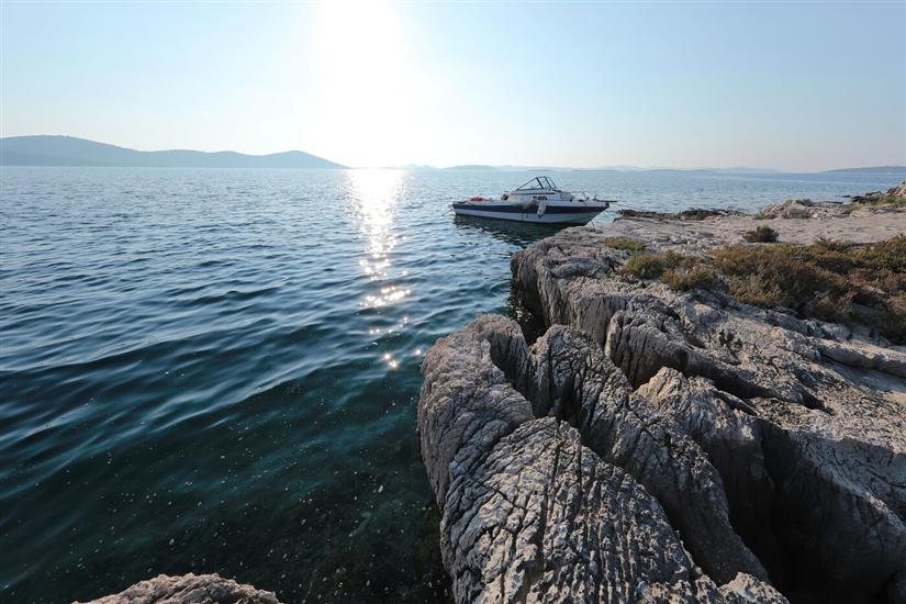 House Island just for You- Ravna Sika