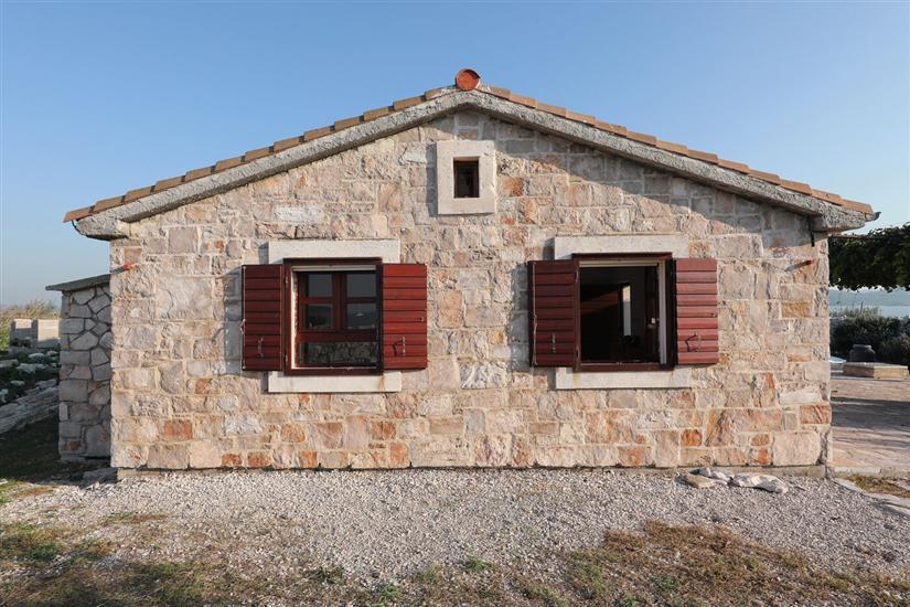 House Island just for You- Ravna Sika