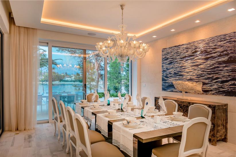 House K1, for 12 persons