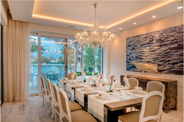 House K1, for 12 persons