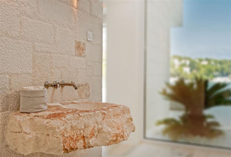 House K1, for 12 persons