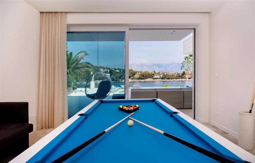 House K1, for 12 persons