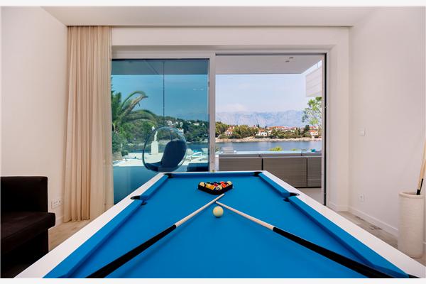 House K1, for 12 persons