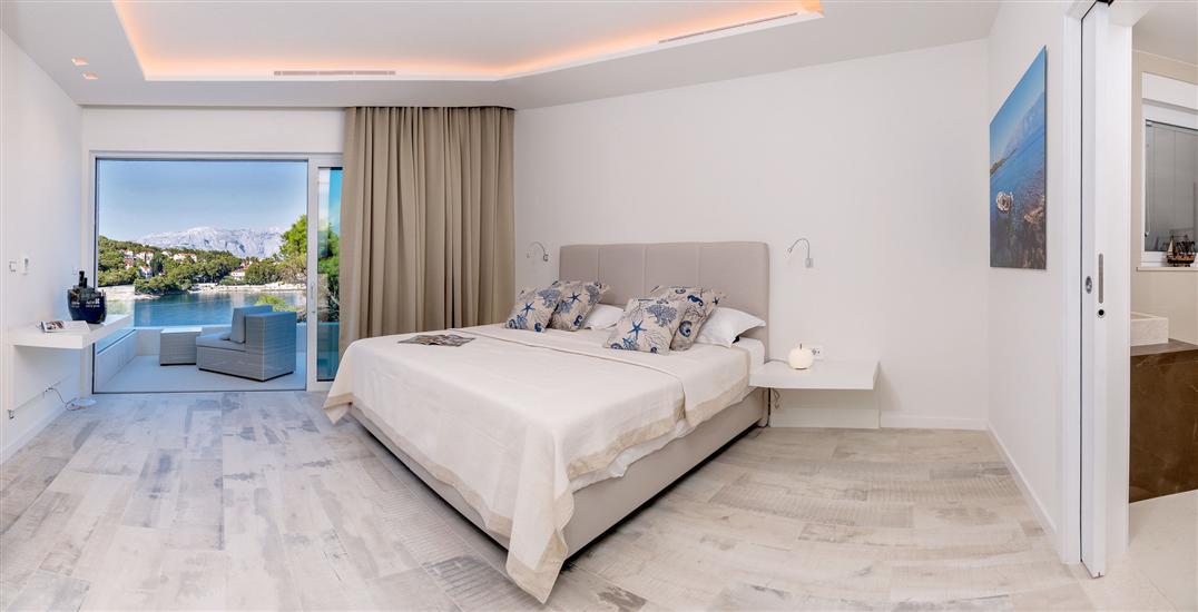 House K1, for 12 persons