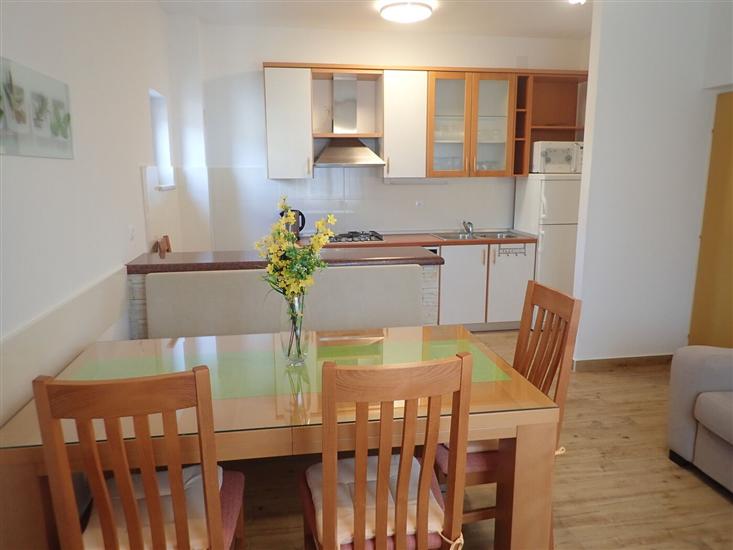 Apartment A1, for 8 persons