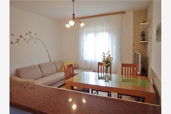 Apartment A1, for 8 persons