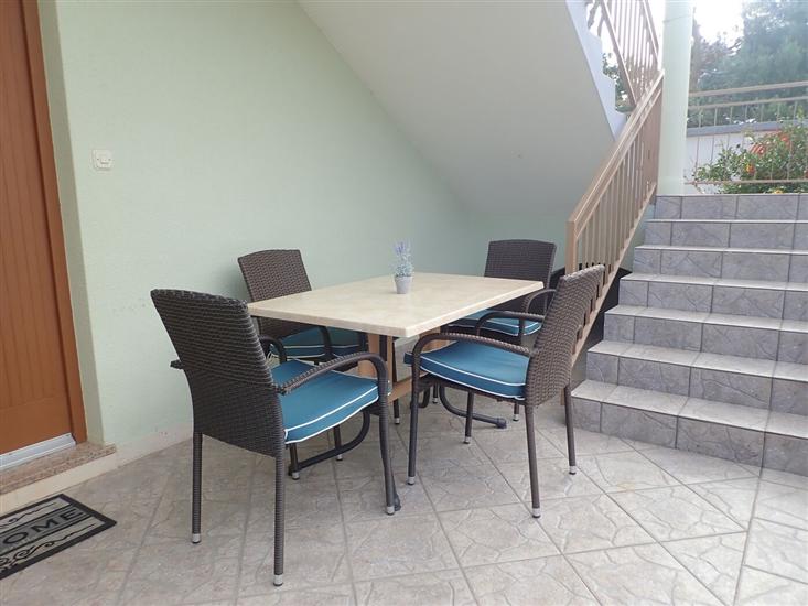 Apartment A1, for 8 persons