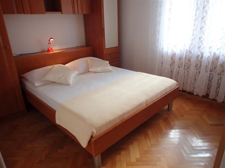 Apartment A1, for 8 persons