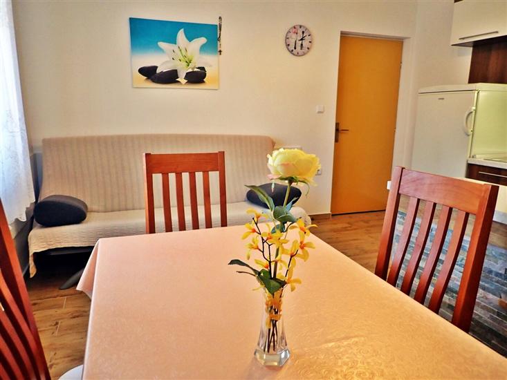 Apartment A2, for 4 persons