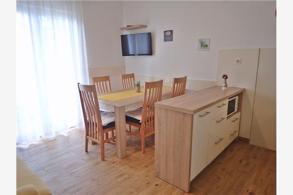 Apartment A4, for 4 persons