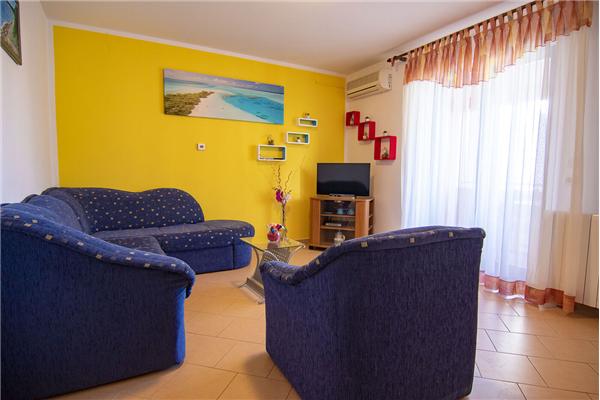 Apartment A4, for 4 persons