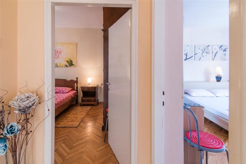 Apartment A1, for 5 persons