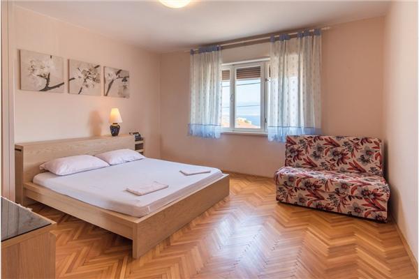 Apartment A1, for 5 persons