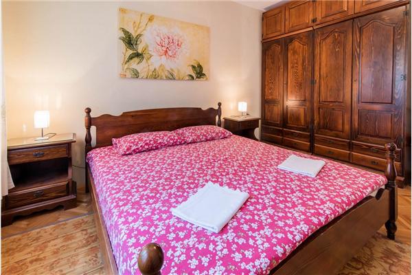 Apartment A1, for 5 persons