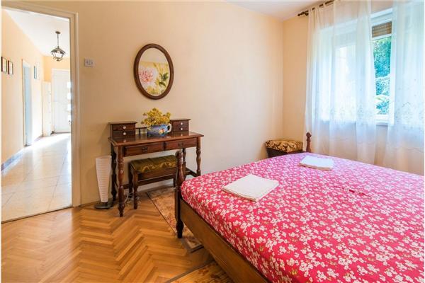Apartment A1, for 5 persons