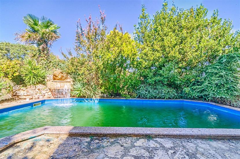 Apartmaji Marin sa bazenom