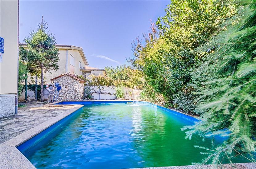 Apartmaji Marin sa bazenom