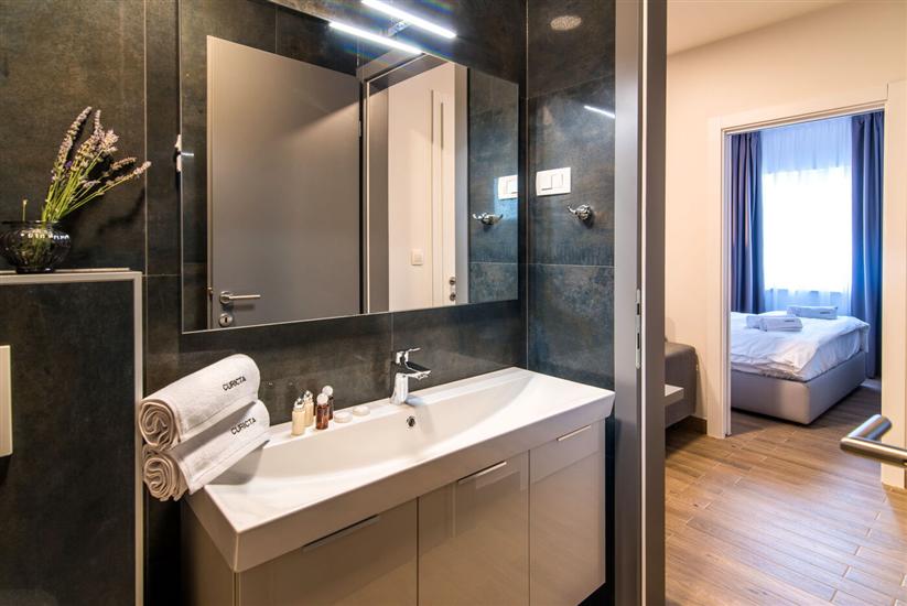 Apartment A7, for 2 persons