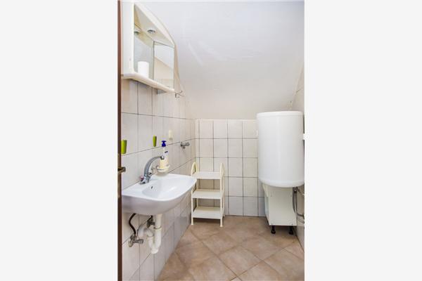 Apartment A5, for 4 persons