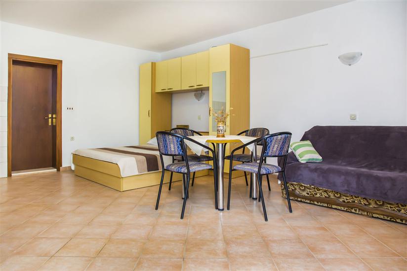 Apartment A5, for 4 persons