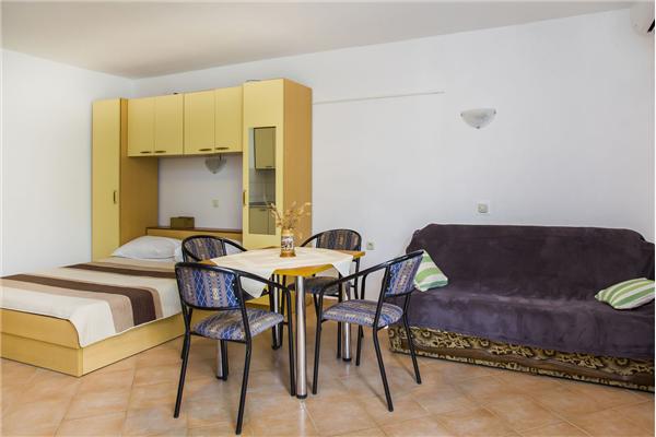 Apartment A5, for 4 persons