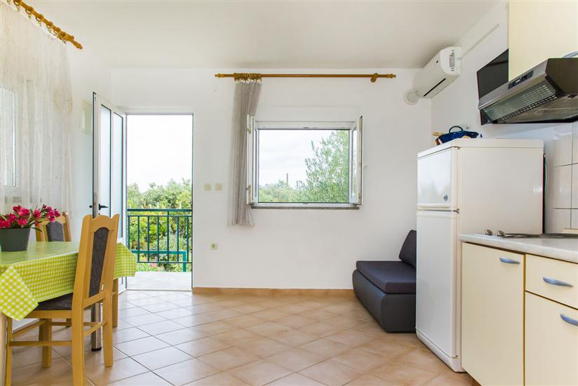 Apartment A4, for 3 persons