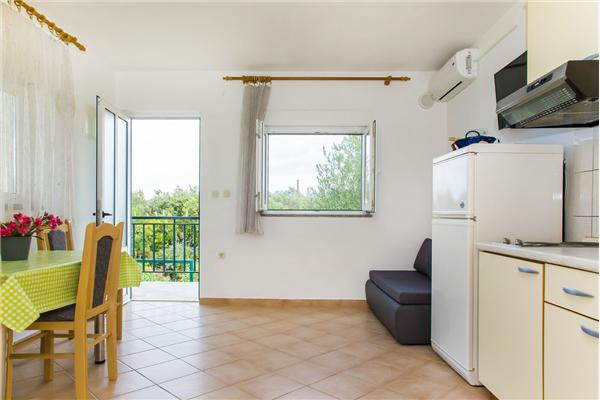 Apartment A4, for 3 persons