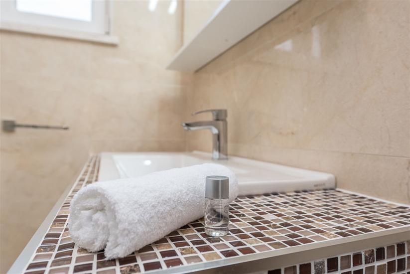 House K1, for 8 persons