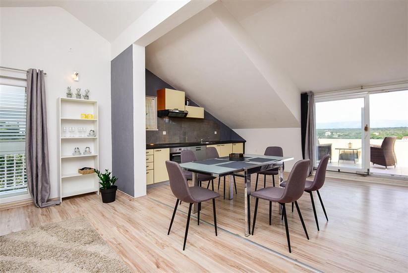 Apartment A4, for 6 persons