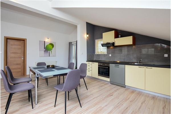 Apartment A4, for 6 persons